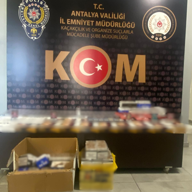 Antalya'da son bir haftada kaçakçılık ve organize suç operasyonlarında 2 ki...