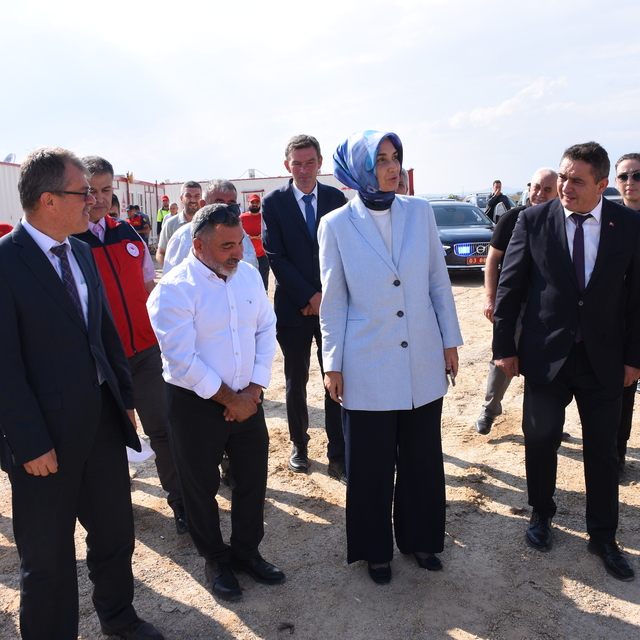 Afyonkarahisar Valisi Yiğitbaşı, OTB alanında incelemede bulundu