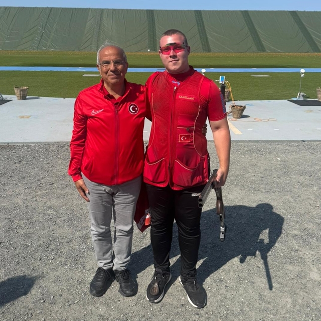 Milli atıcı Hüseyin Efe Özmen, gençlerde Avrupa şampiyonu oldu