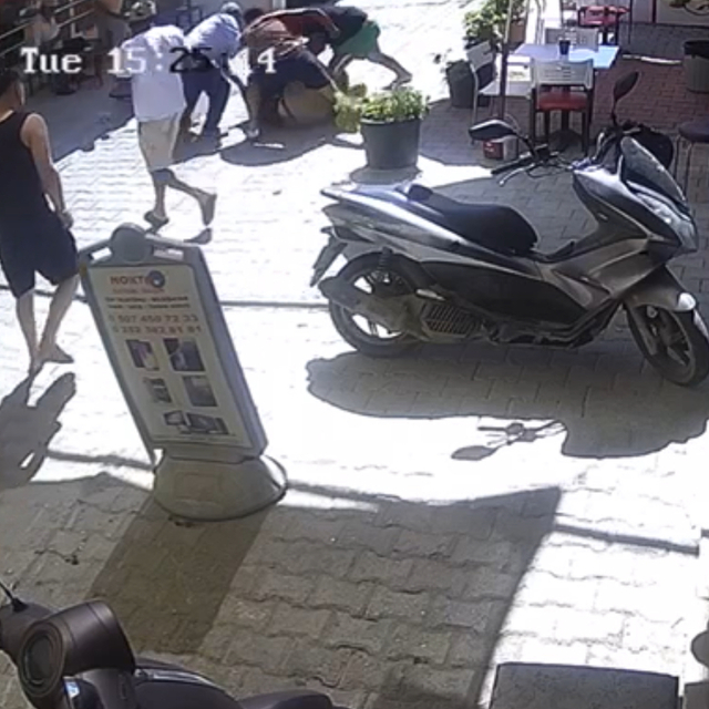 Bodrum'da akrabalar arasında bıçaklı borç- alacak kavgası; 1 ölü, 2 yaralı...