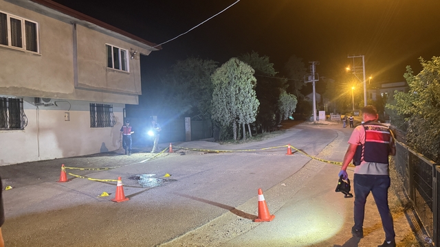 Sakarya'da çıkan silahlı kavgada 2 kişi öldü, 2 kişi yaralandı