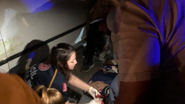 Mardin'de minibüs ile motosikletin çarpıştığı kazada 2 kişi yaralandı
