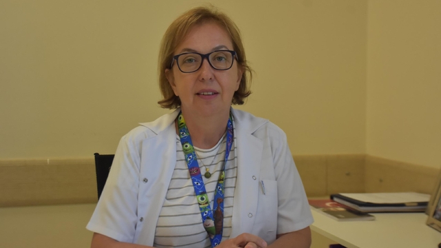 'Anne sütü, anne ile bebek arasında bir şefkat köprüsü oluşturuyor'