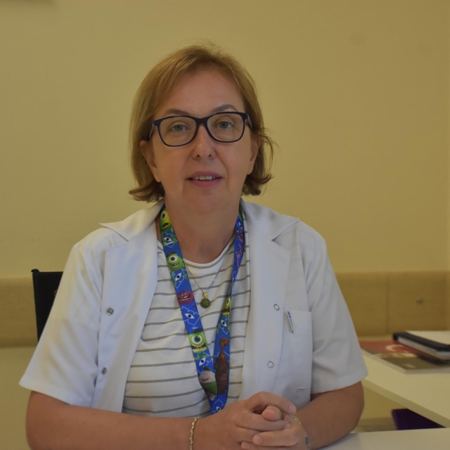 'Anne sütü, anne ile bebek arasında bir şefkat köprüsü oluşturuyor'