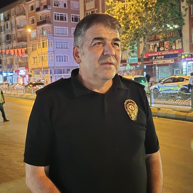 Gurbetçiler sınır kapılarından beklemeden geçiyor