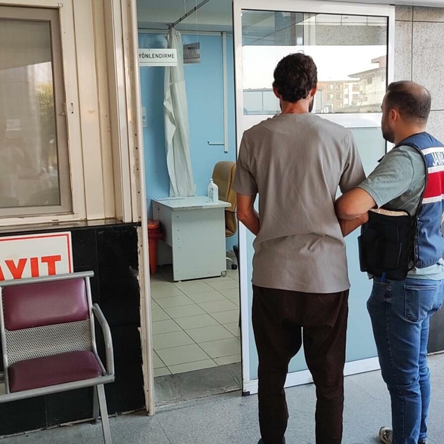 İzmir'de DEAŞ operasyonu: 1 gözaltı