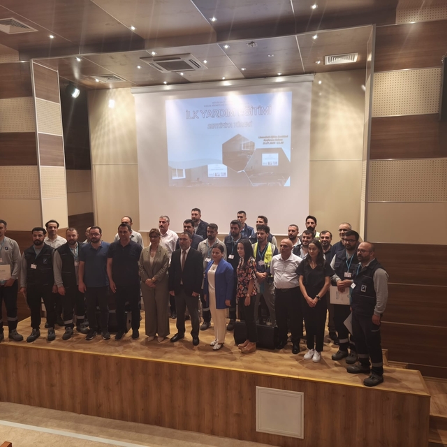 Bitlis'te VEDAŞ çalışanlarına ilk yardım eğitimi verildi