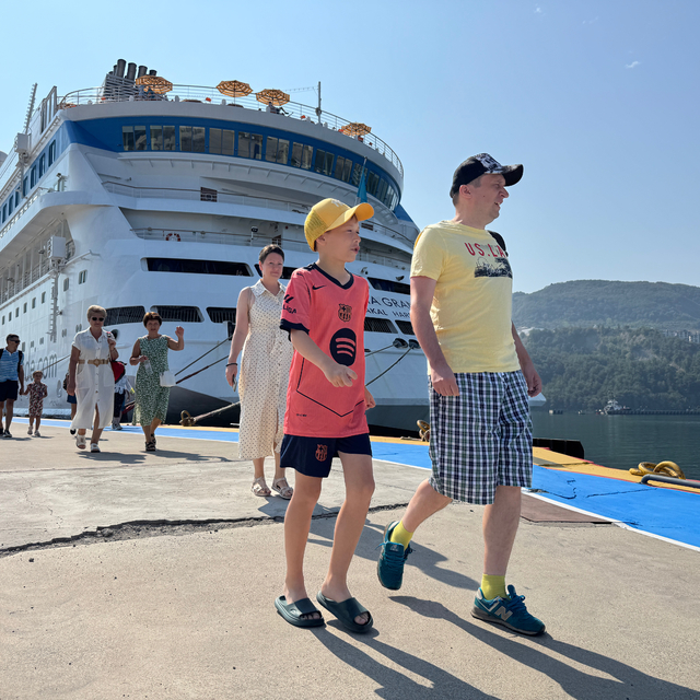 Rusya'dan 975 kruvaziyer yolcusu Amasra'ya geldi