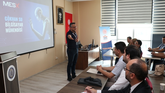 Erzurum'da gazetecilere "Yapay Zeka Destekli Medya Uzmanlığı Eğitimi" verildi