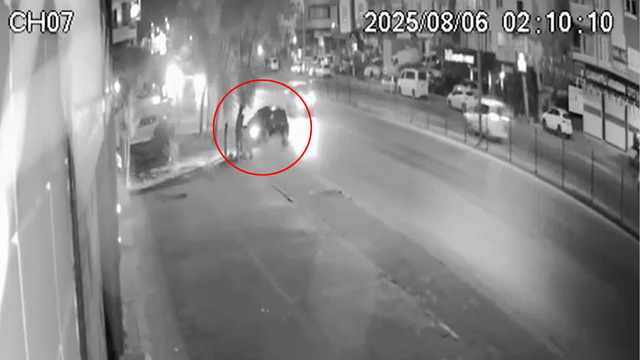 Alkollü ve ehliyetsiz sürücü otomobiliyle ağaca ve iş yerine çarptı