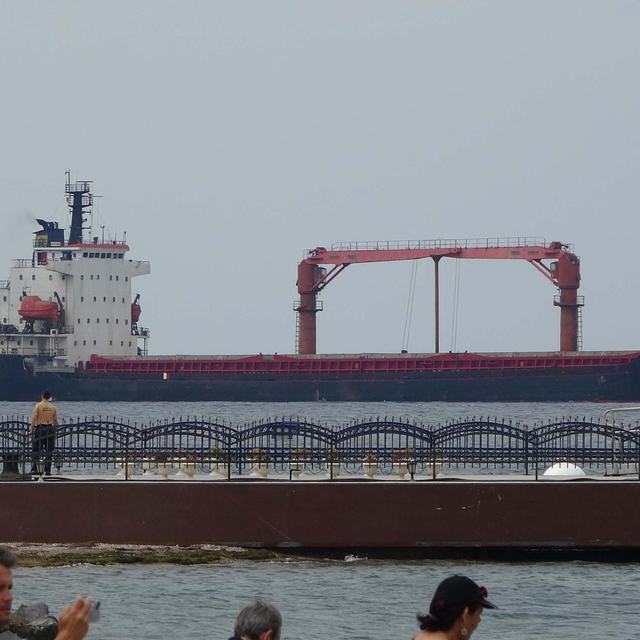 Çanakkale'de genel kargo gemisi, X-Band radar arızası yaptı