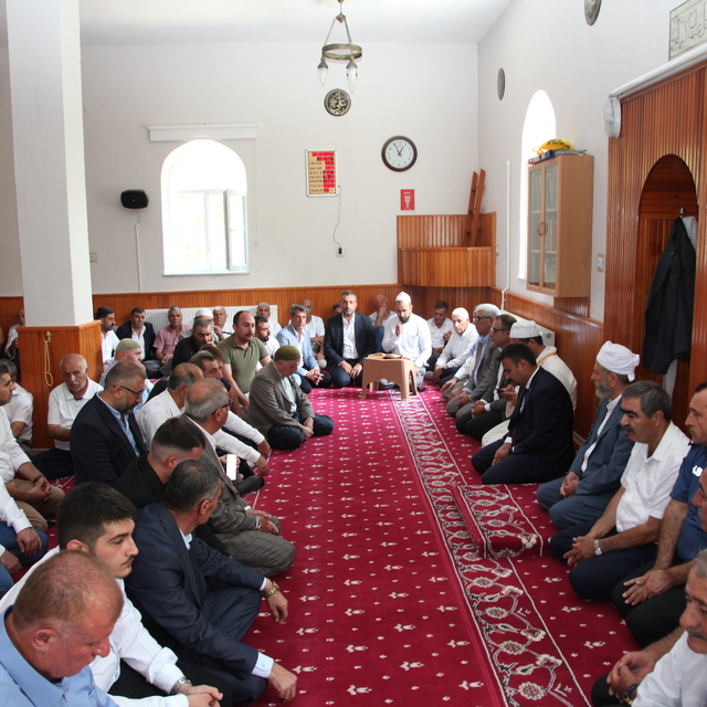 Ahlat'ta aralarında husumet bulunan kişiler barıştırıldı