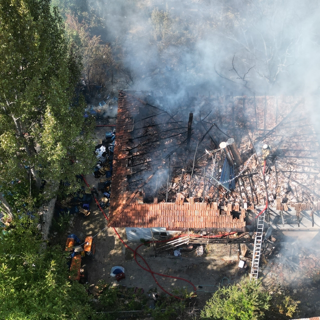 Isparta'da bir evde çıkan yangın söndürüldü