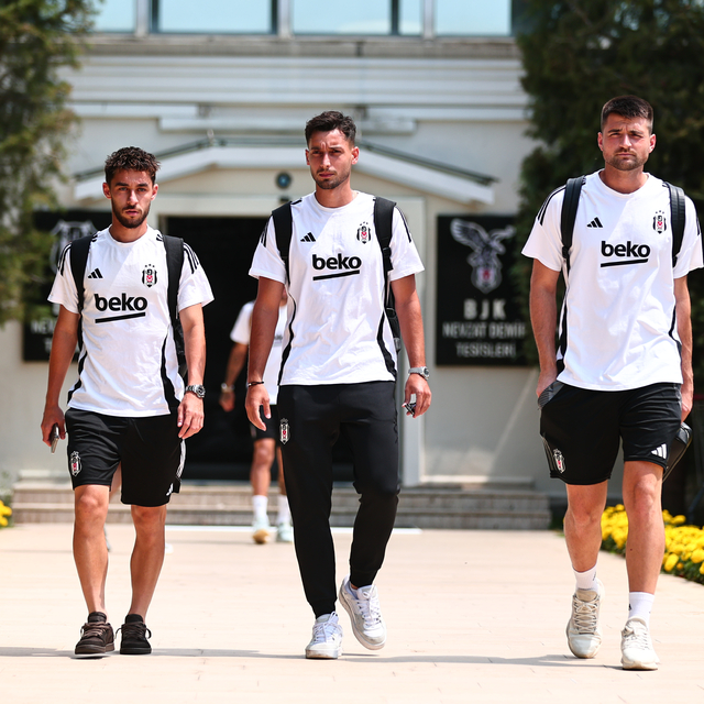 Beşiktaş, St. Patrick's maçı için İrlanda'ya uçtu