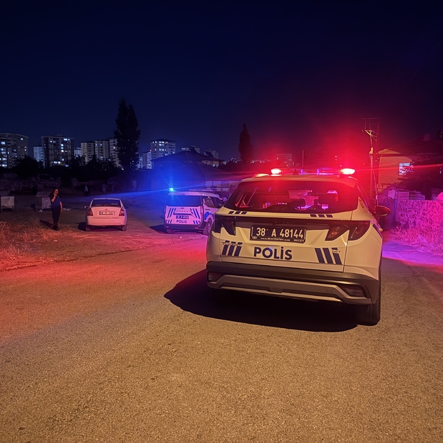 Kayseri'de düğünde çıkan bıçaklı kavgada 3 kişi yaralandı