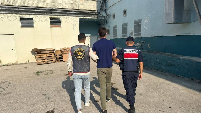 Kastamonu'da "kasten öldürme" suçundan hapis cezası bulunan firari hükümlü yakalandı