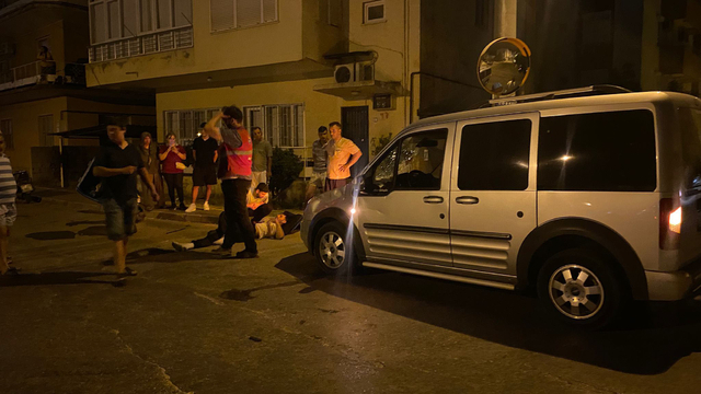 Antalya'da hafif ticari araçla çarpışan motosikletin sürücüsü yaralandı