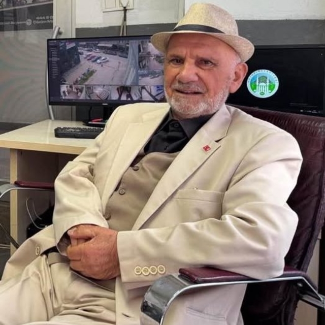 Asansörün halatının kopmasıyla 3'üncü kattan düşen eski belediye başkanı öl...