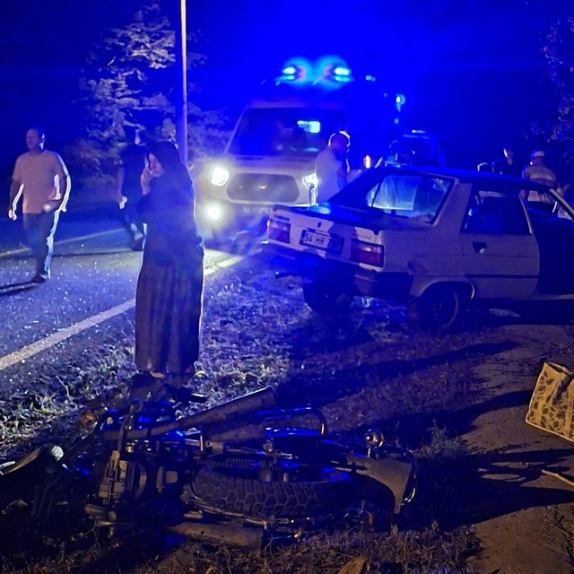 Sakarya'da otomobil ile motosiklet çarpıştı: 1 ölü, 1 yaralı