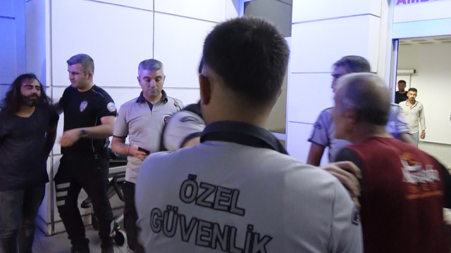 Eski sevgilisini tabancayla vurup, sonra bıçakladı, araya girmek isteyen 3 kişiyi de yaraladı