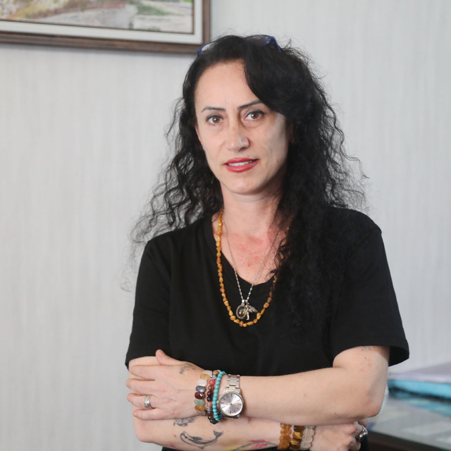 DNA testiyle 33 yıllık gizem çözüldü, biyolojik annesini mezarda buldu