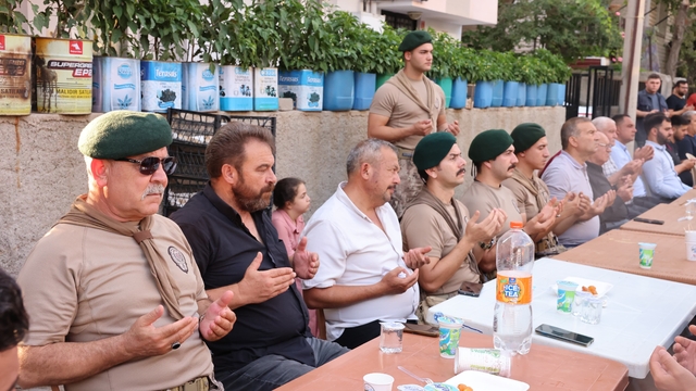 Pozantı'da şehit özel harekat polisi Erhan Konuk için mevlit okutuldu