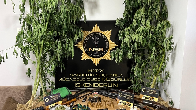 Hatay'da makilik alanda 7 silah ve uyuşturucu ele geçirildi