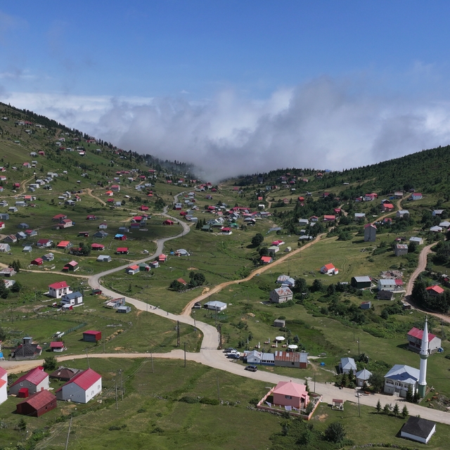 Sis Dağı Yaylası doğaseverlerin gözdesi oldu