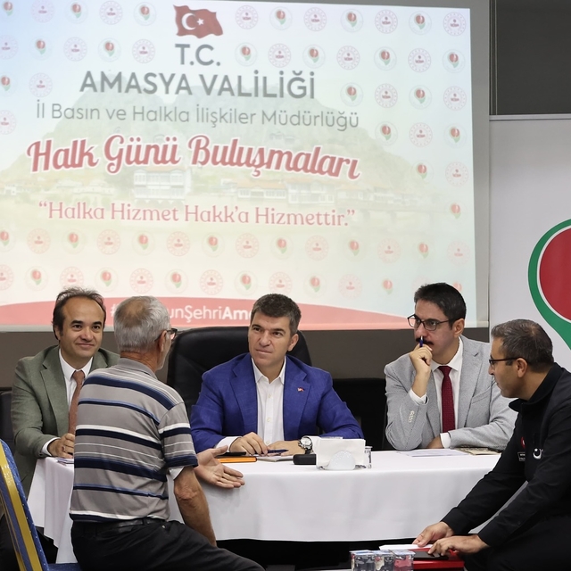 Amasya Valisi Önder Bakan, Halk Günü Toplantısı'nda vatandaşları dinledi