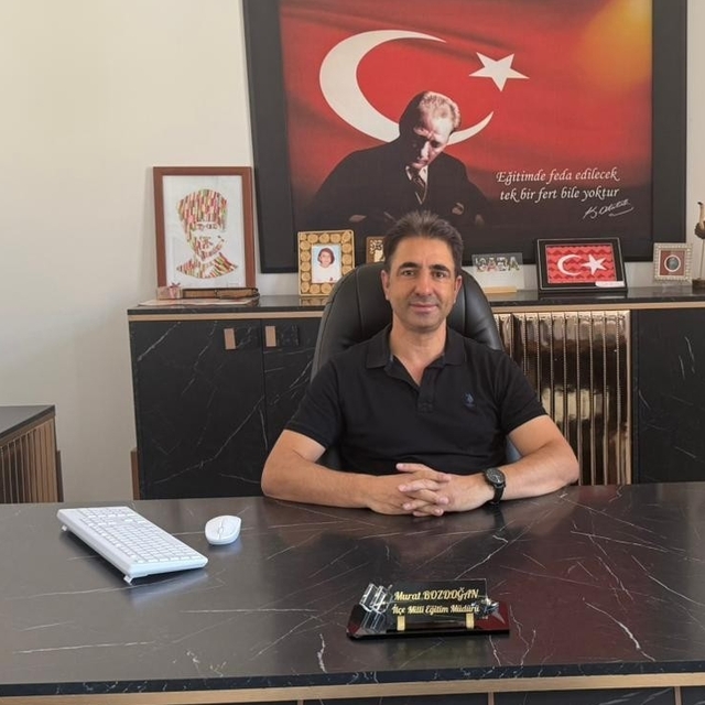 Çermik Milli Eğitim Müdürü Bozdoğan LGS'de başarı gösteren öğrencileri tebr...