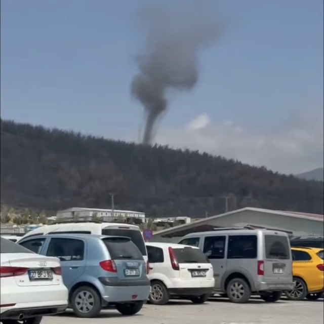 Hatay'da geçen ay yanan ormanda hortum çıktı