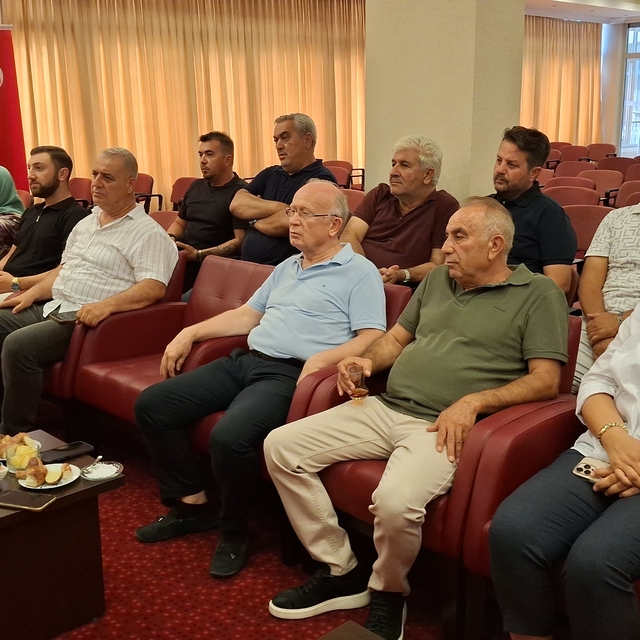 Beypazarı'nda tavuk yetiştiricilerine yönelik seminer düzenlendi