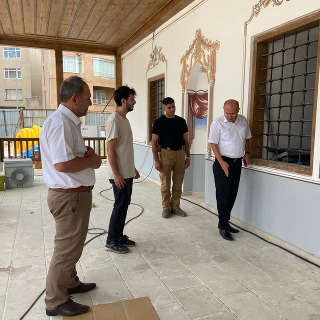 Tarihi Muradiye Camisi'nde restorasyon çalışmaları sürüyor