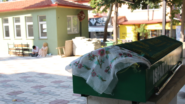 Isparta'da öldürülen Fatıma Rahmani son yolculuğuna uğurlandı