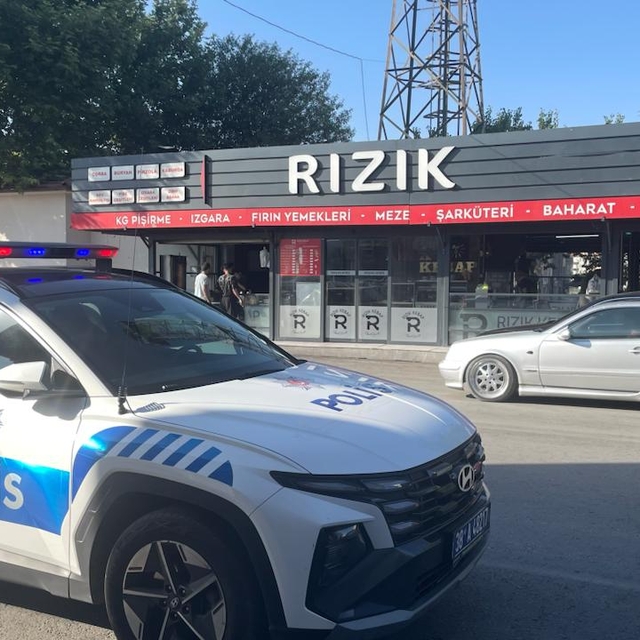 Kayseri'de silahlı saldırıya uğrayan döner ustası yaralandı