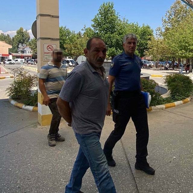 Otomobiliyle, çarptığı kadının üzerinden geçip kaçmaya çalıştı (2)