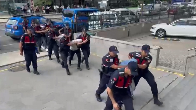 Tekirdağ'da 'yağma' ve 'kasten yaralama' şüphelisi 5 kişi tutuklandı