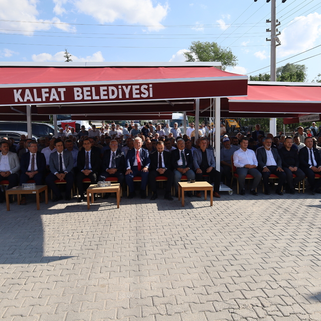 Çankırı'nın Kalfat beldesinde konutlara ilk doğal gaz verildi