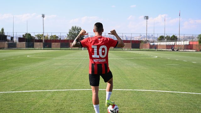 Gençlerbirliği'nin "10" numarası Metehan Mimaroğlu'ndan "arma" vurgusu: