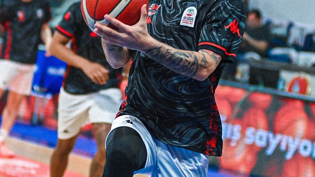 Karşıyaka potasında Moore tamam, Chiozza yolda