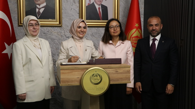 Aile ve Sosyal Hizmetler Bakanı Göktaş, Türkiye Yüzyılı Buluşmaları'nda konuştu: