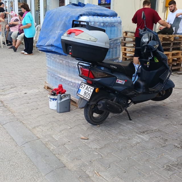 Sinop'ta otomobille çarpışan motosikletin sürücüsü yaralandı