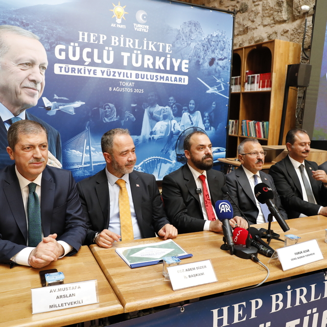 AK Parti'li Acar, Tokat'ta STK temsilcileri ve gazetecilerle buluştu: