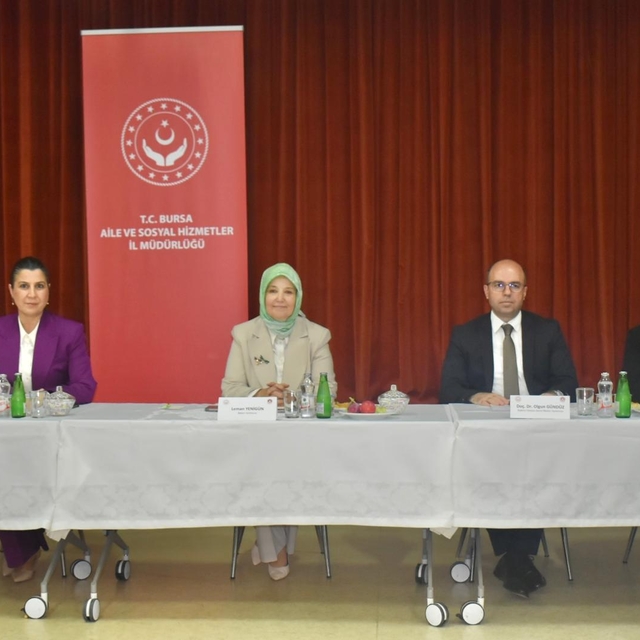 Bursa'da "Marmara Bölgesi Kadın Hizmetleri Bölgesel İstişare Toplantısı" dü...