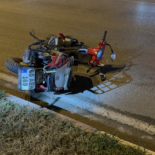 Tokat'ta otomobilin çarptığı motosikletteki çift öldü