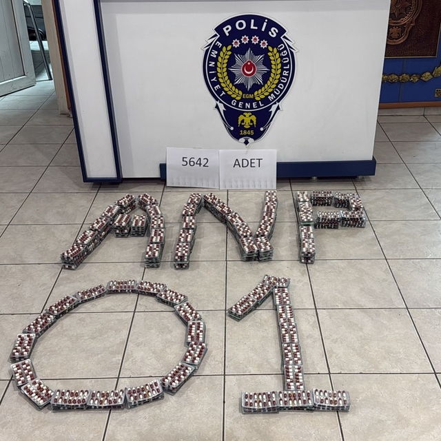 Adana'da otobüs yolcusu, valizinde 5 bin 642 uyuşturucu etkili hapla yakala...