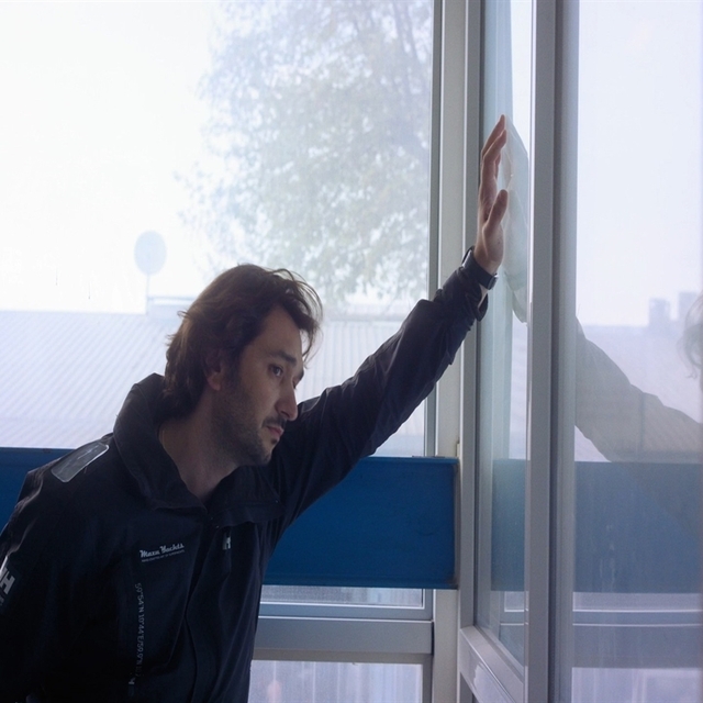 Teknesi parçalanmış halde bulunan iş insanını arama çalışmaları 5'inci günü...