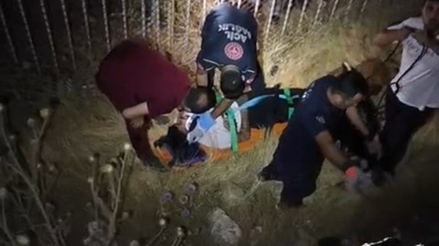 İstinat duvarından düştü, ağır yaralandı