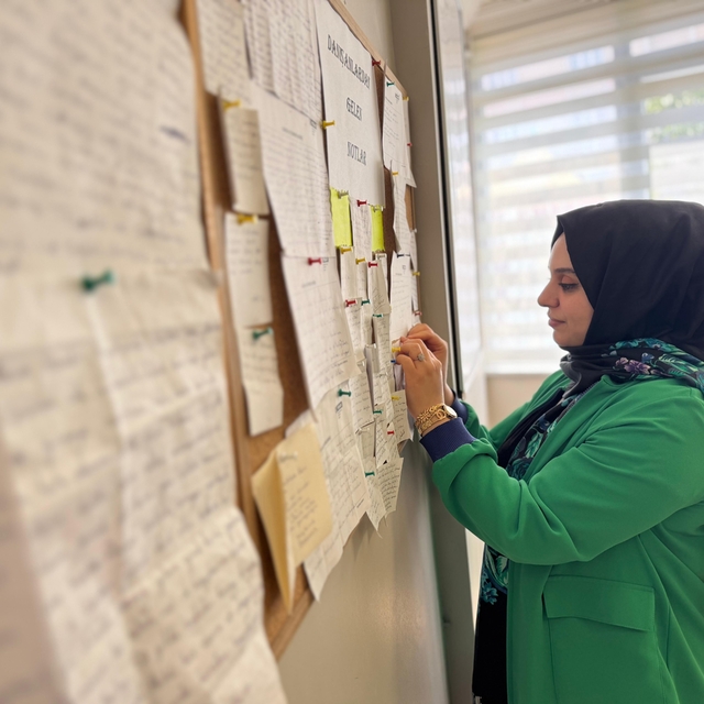 Van'da bağımlılıkla mücadele edenler duygularını YEDAM panosunda paylaşıyor