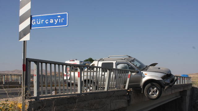 Sivas'ta iki ayrı trafik kazasında 9 kişi yaralandı